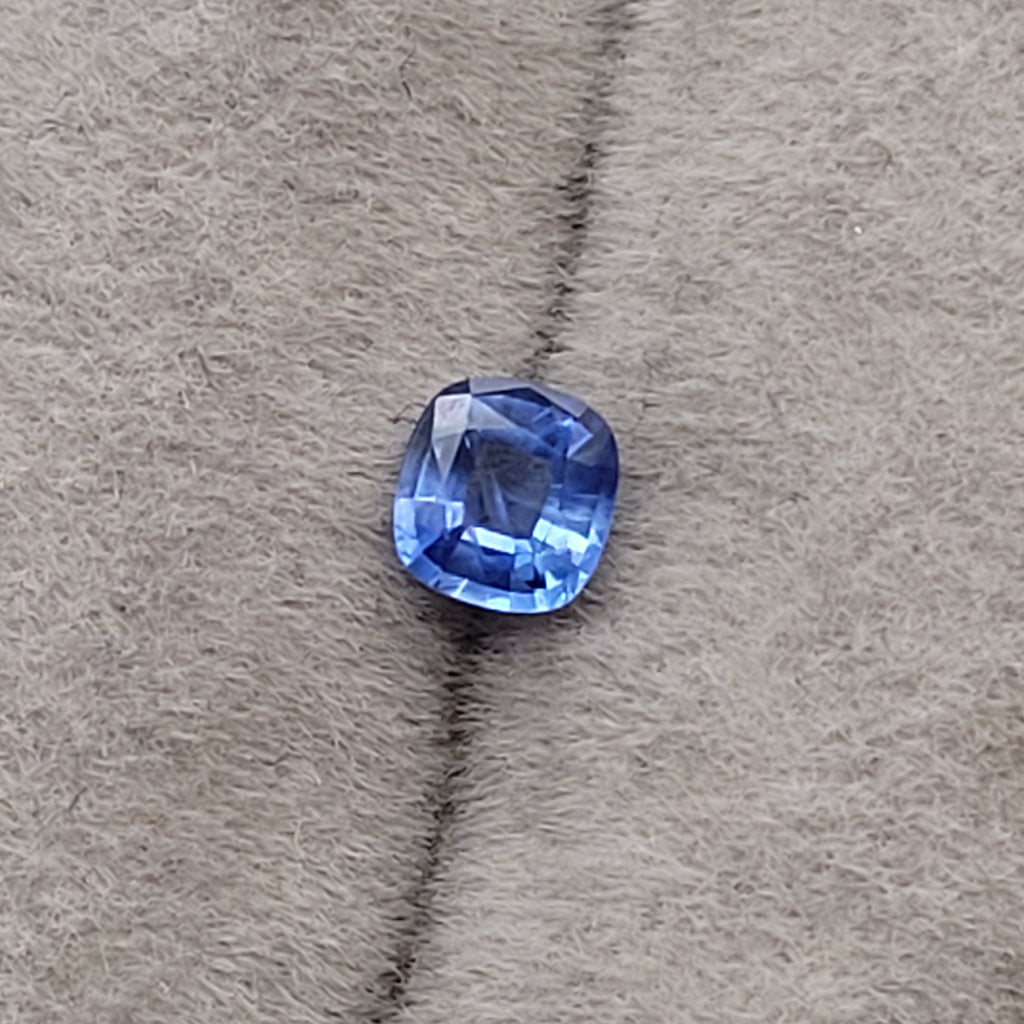 0.41 CT Natural Blue Sapphire - Unheated_grey_background