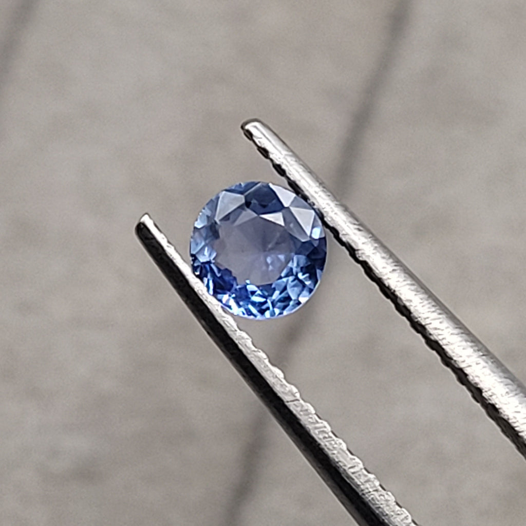 0.44 CT Natural Blue Sapphire - Unheated_heldby_tweezer