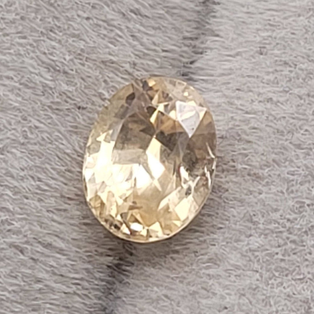 1.15 CT Natural Peach Sapphire - Unheated_grey_background