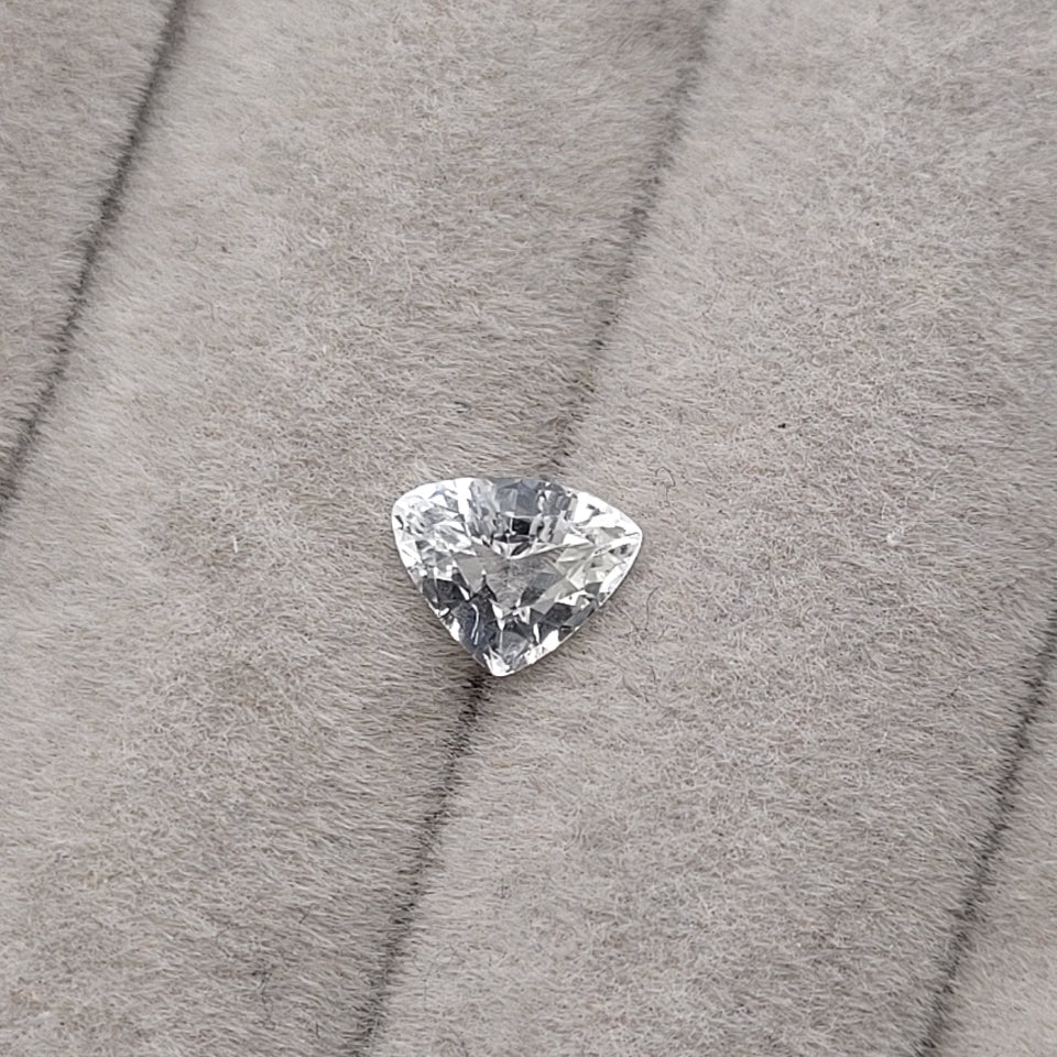 1.15 CT Natural White Sapphire - Unheated_grey_background