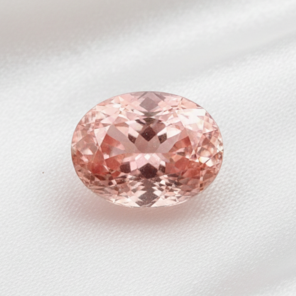 1.32 CT Natural Padparadscha Sapphire - Unheated_silky_background