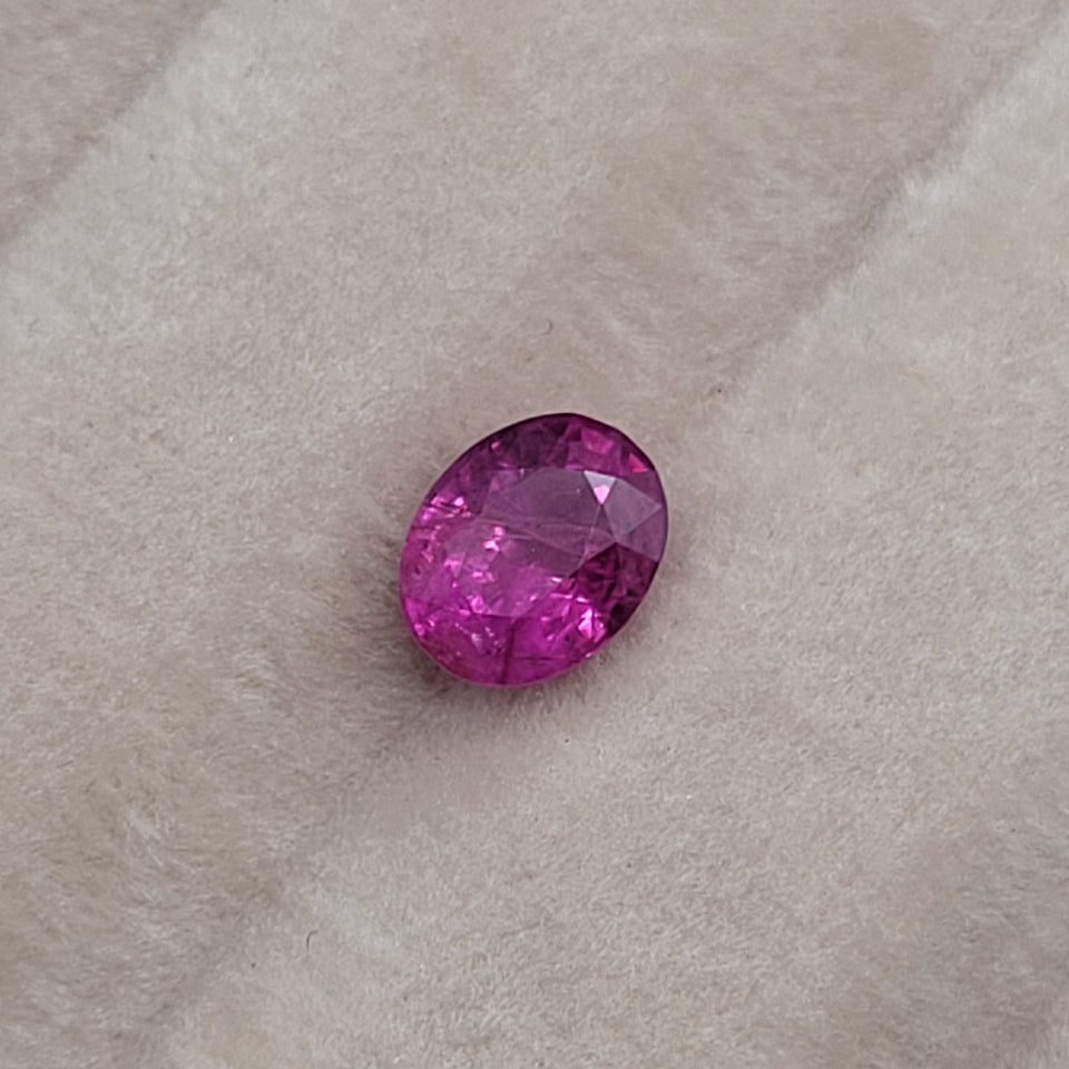 1.47 CT Natural Pink Sapphire - Unheated_grey_background