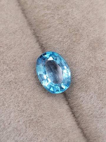 1.55 Carat  Natural Blue Topaz