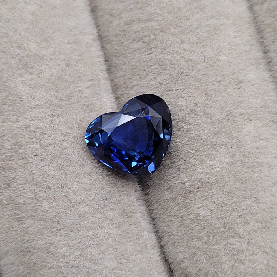 3.10 CT Natural Blue Sapphire - Heated_grey_background