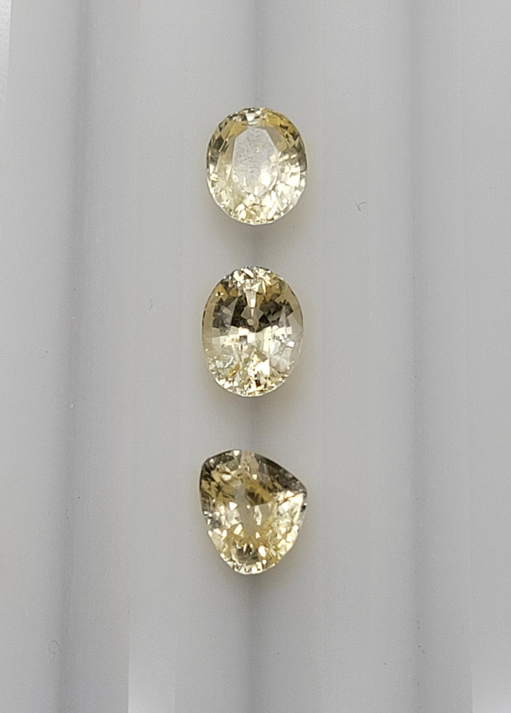 5.00 CT Natural Yellow Sapphire Lot - Unheated_white_background